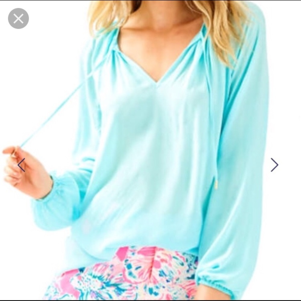 Lilly Pulitzer Willa Top Serene Blue. Size Medium